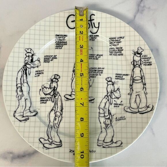 Disney Goofy Sketch Book Plates - 10.5" & 8" - Picture 6 of 11